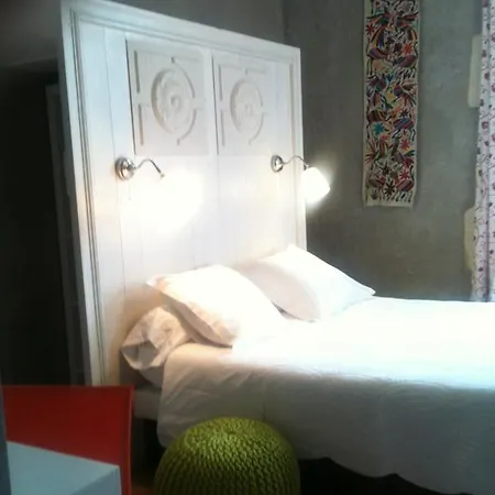 D'hotes Logis De L'astree Saint-Bris-des-Bois