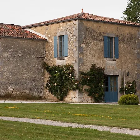 D'hôtes Logis De L'astrée Saint-Bris-des-Bois