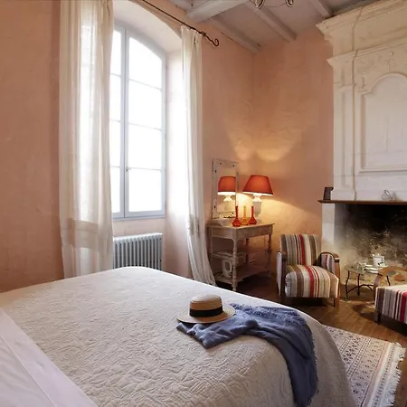 Couette-café D'hôtes Logis De L'astrée Saint-Bris-des-Bois